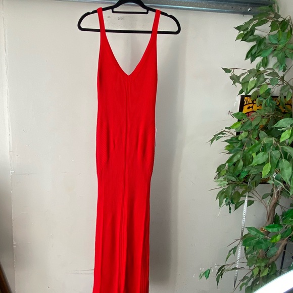 NWT•En Saison Red Ribbed Knit Midi Dress Medium Sleeveless Bodycon V-Neck Party - Picture 6 of 10